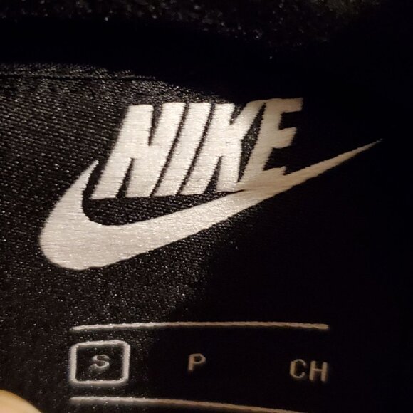 Nike mixed-media black winter bomber jacket - Picture 3 of 4